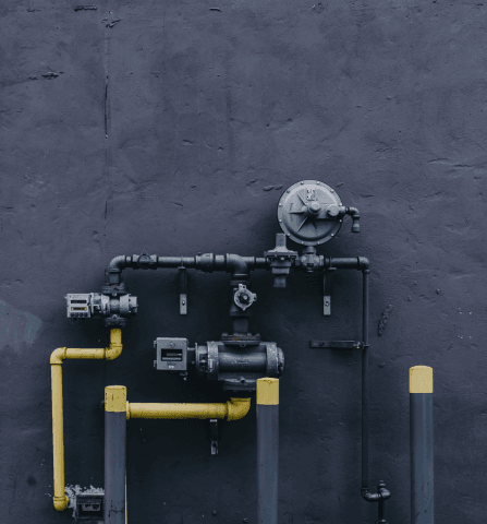 Utilities providers are building asset ecosystems that use technology to grow smarter and disaster-resilient. With AI powered mobility for Maximo, you move closer to your target of ceaseless delivery everyday.